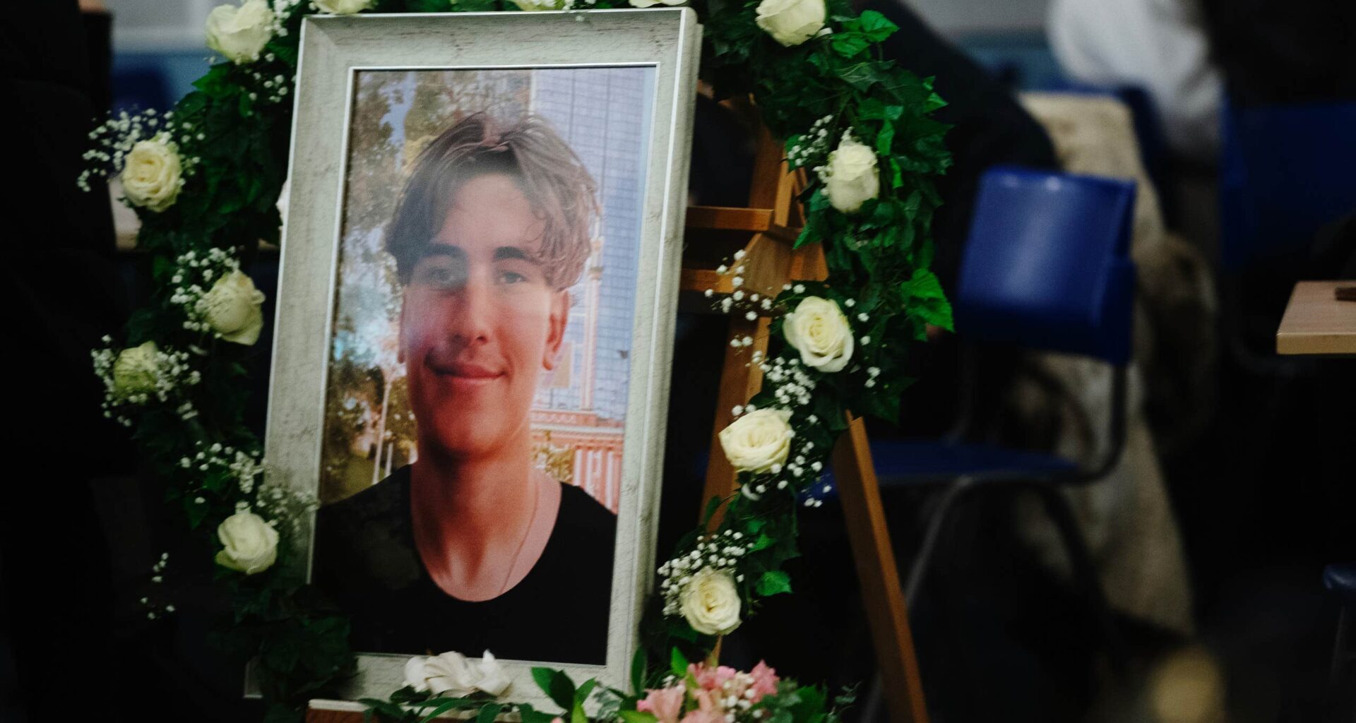 Mikael, 15, dödades av nyårsraket – man döms