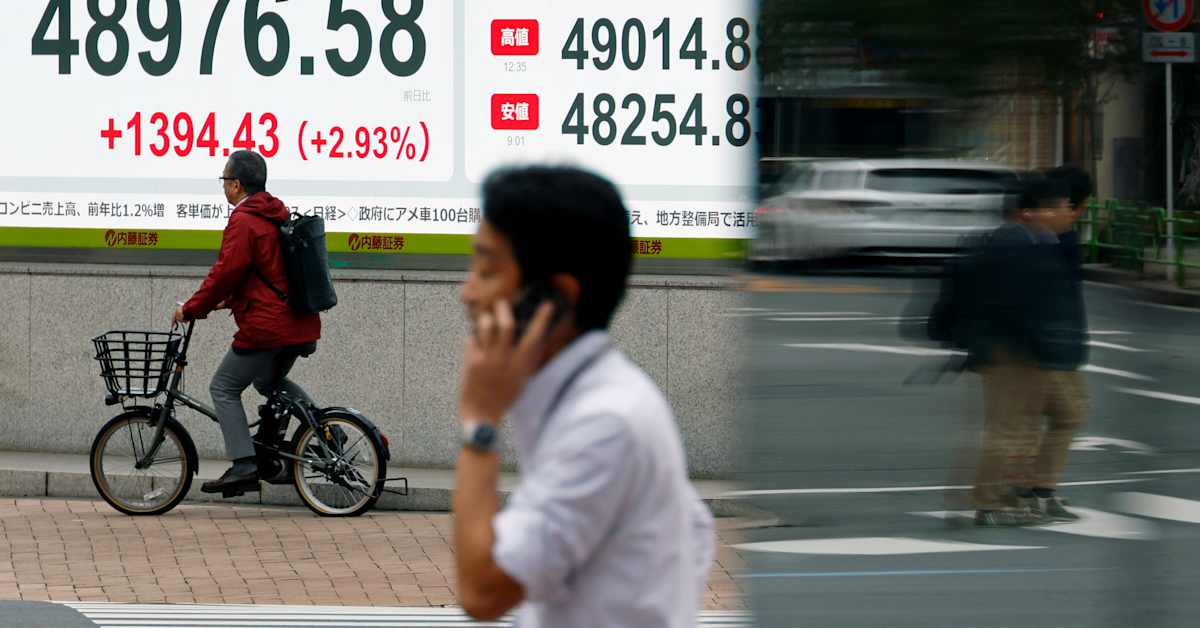 Börsrekord i Asien samtidigt som Trump är på väg till Japan | Utrikes