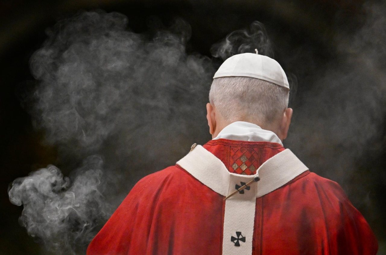 Påven undertecknar apostoliskt brev till minne av 60-årsjubileet för Gravissimum Educationis