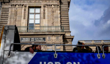 De två som misstänks för juvelstölden i Louvren har ”delvis erkänt” sin andel i kuppen | Utrikes