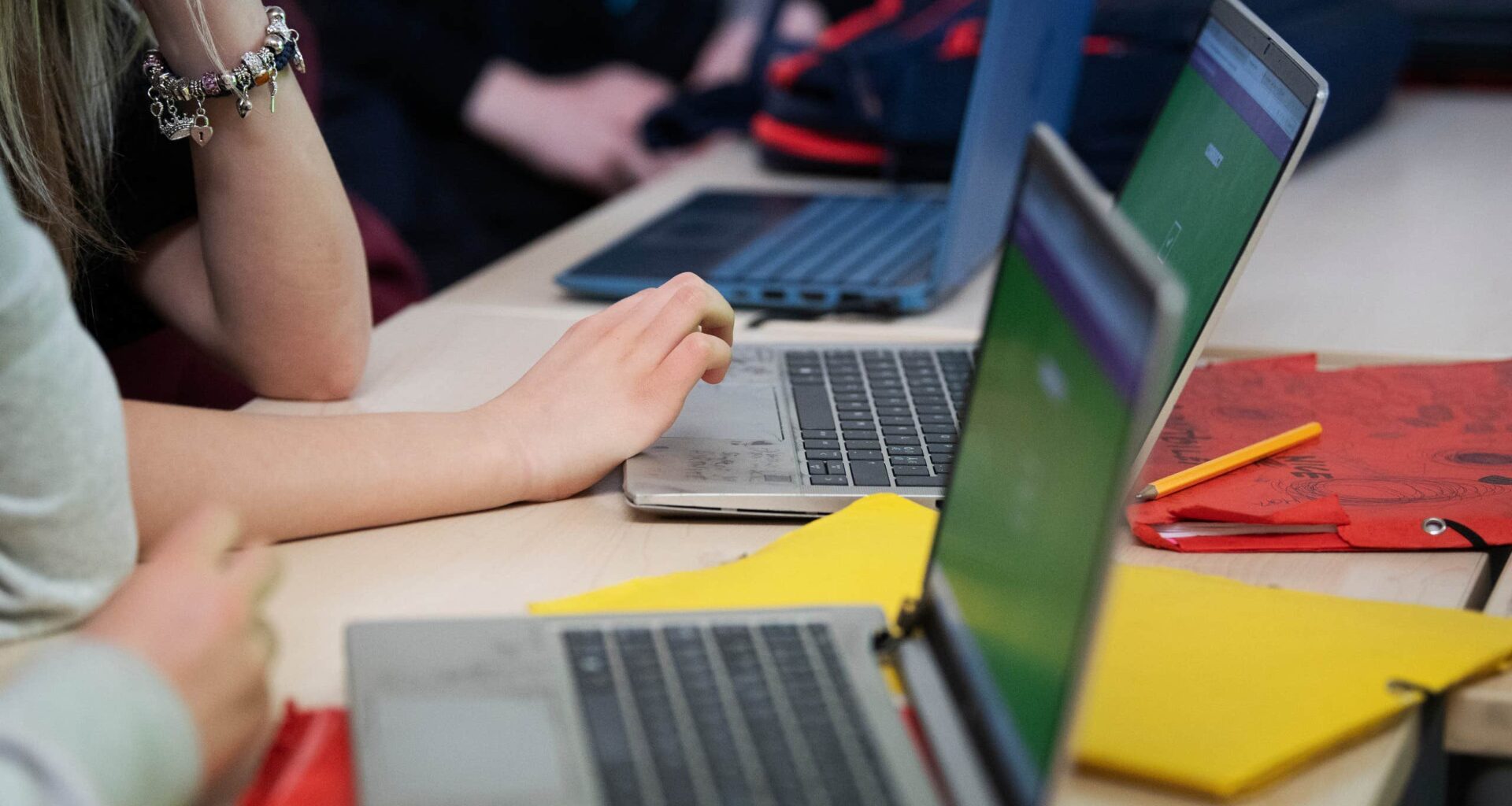 Friskolor har mer problem med glädjebetyg