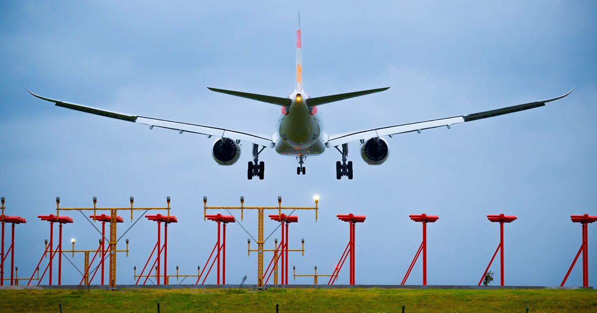 ”Risk att Arlanda byggs ut i onödan” - SvD