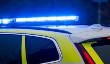 Ung kvinna förföljd i park – förd till sjukhus