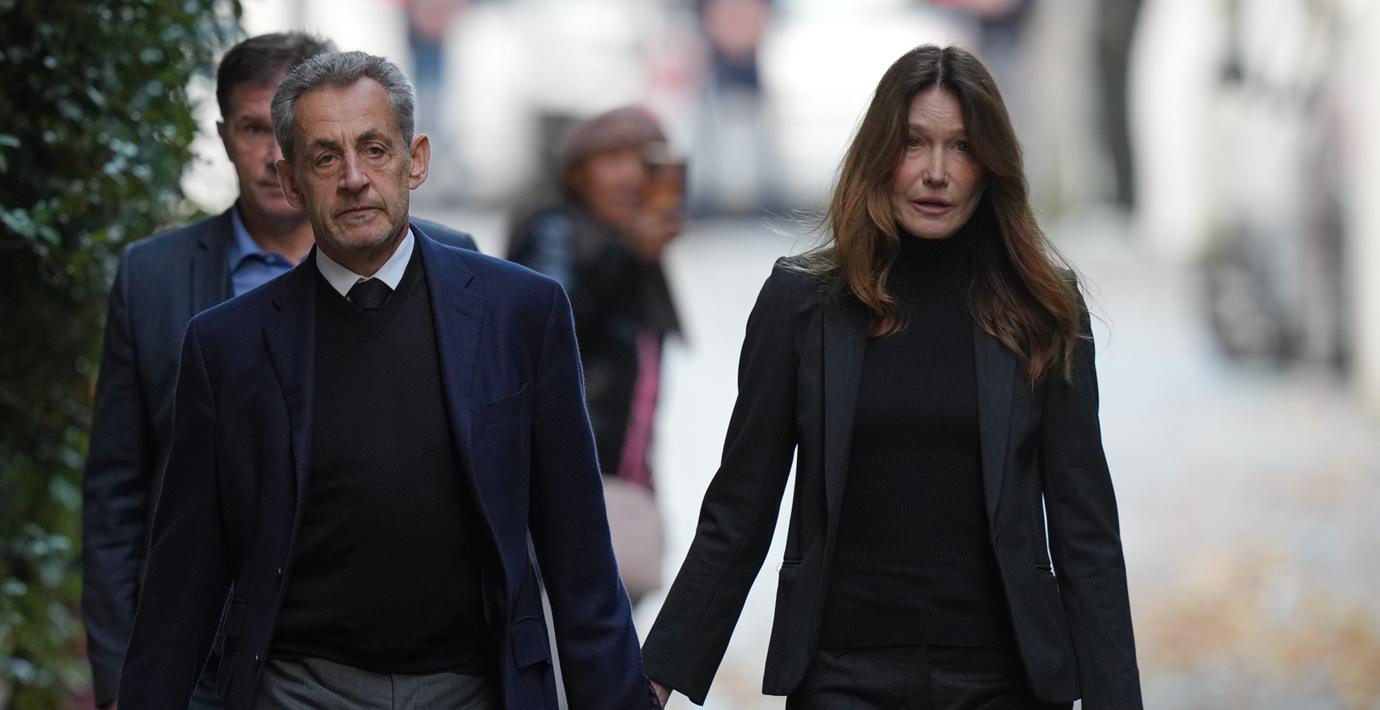 Frankrikes ex-president Sarkozy förs till fängelset