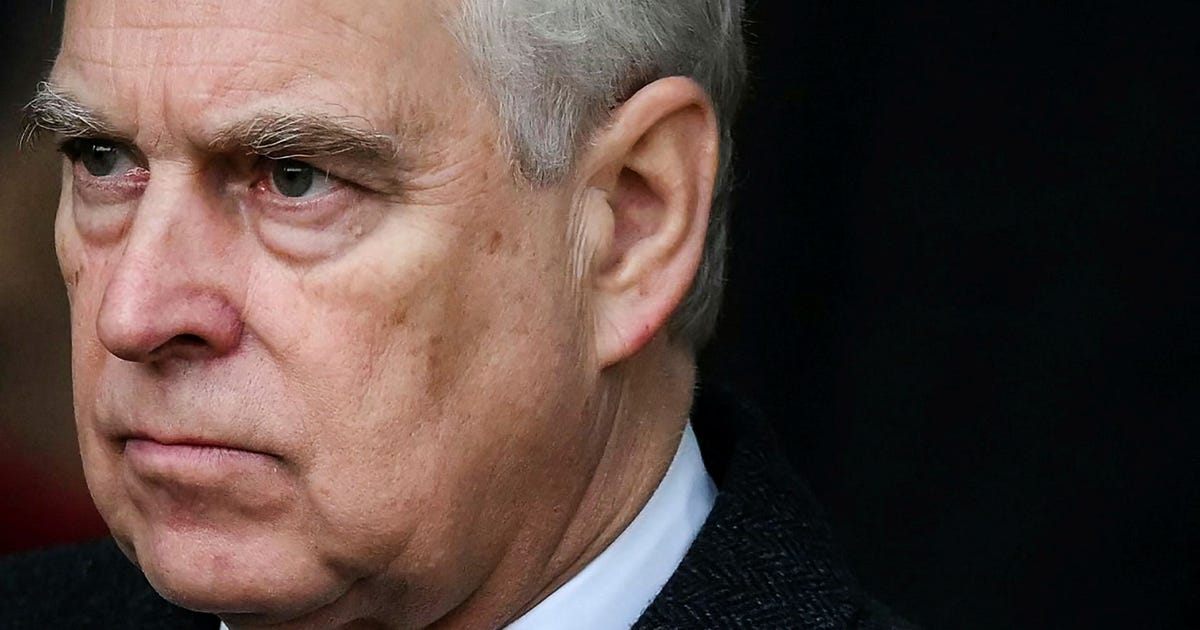 Prins Andrew avsäger sig kungliga titlar