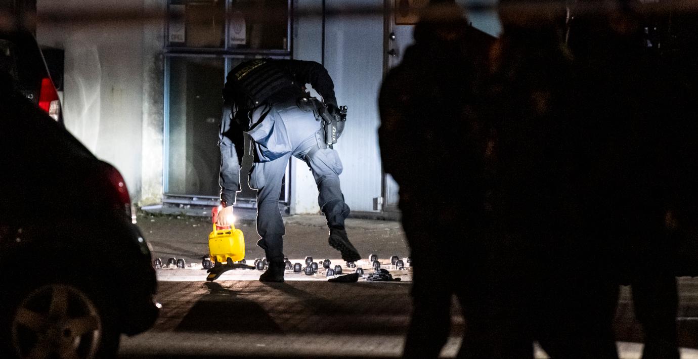 Flera skarpa föremål hittade i bilar i Malmö