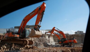 IDF anklagas för att dumpa byggavfall inne i Gaza