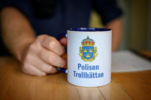 Kan man tränas inför det mest extrema? ”Vi övar taktik, skytte, lokaliseringssök och mycket annat. Men det stora är den mentala biten. Att vara färdig med hur vill jag agera, vad ska jag göra, och verkligen har levt sig in i det”, säger Hans Skjerven.