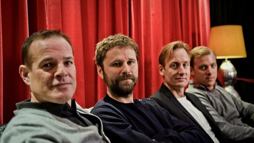 Jacob Ericksson (längst fram) tillsammans med Shanti Roney, Gustaf Hammarsten och Erik Johansson som spelade huvudrollerna i SVT-serien "Våra vänners liv".