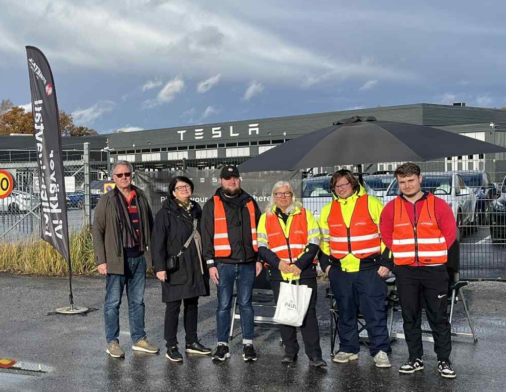 Tesla-strejken i Sverige går in på sitt tredje år – arbetarna står fast