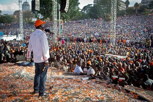 Odinga valtalar i Nairobi inför valet 2017.
