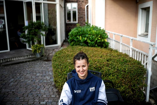 Omelaniuk minns en final mot Örebro. ”Jag spelade väldigt dåligt från början. Jag kämpade mot demoner: Fan! Vad pågår? Jag kan inte spela! Men jag började spela bra till slut. Jag kom tillbaka från en riktigt djup botten upp till mitt bästa jag.” Samma mentala styrka krävs inom militären, menar hon.