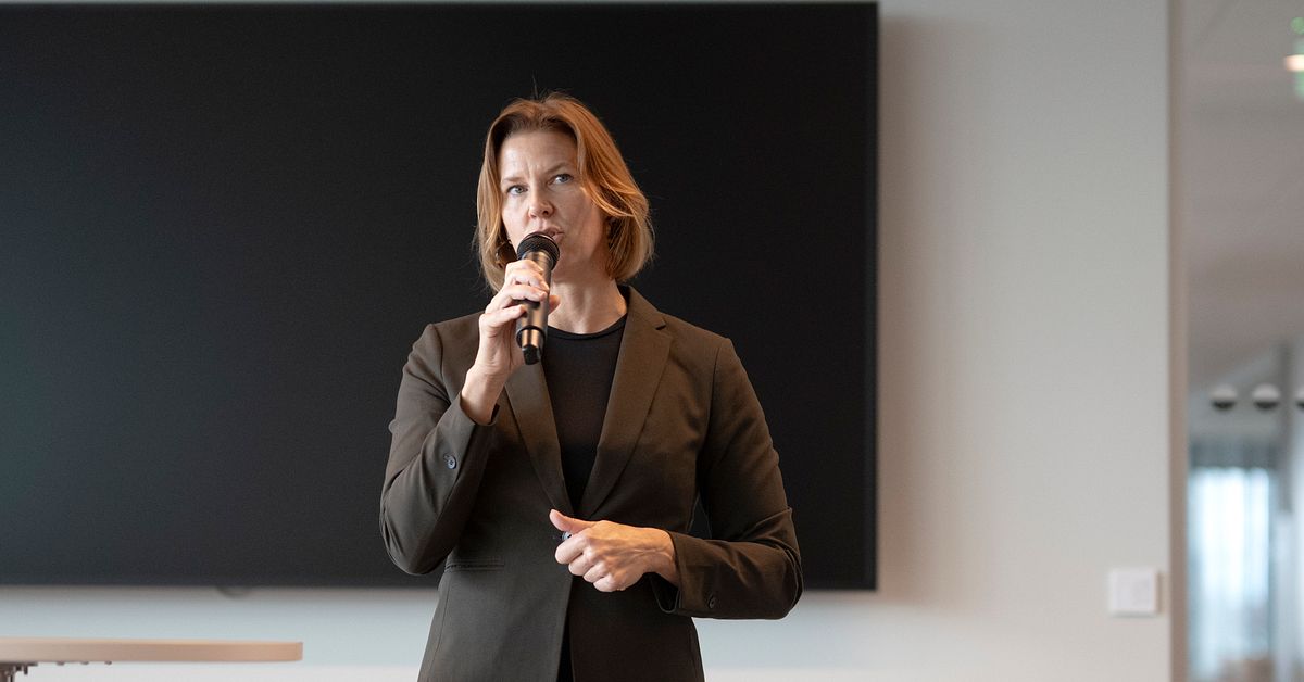 Liberalerna: Kriminalisera strypsex | SVT Nyheter