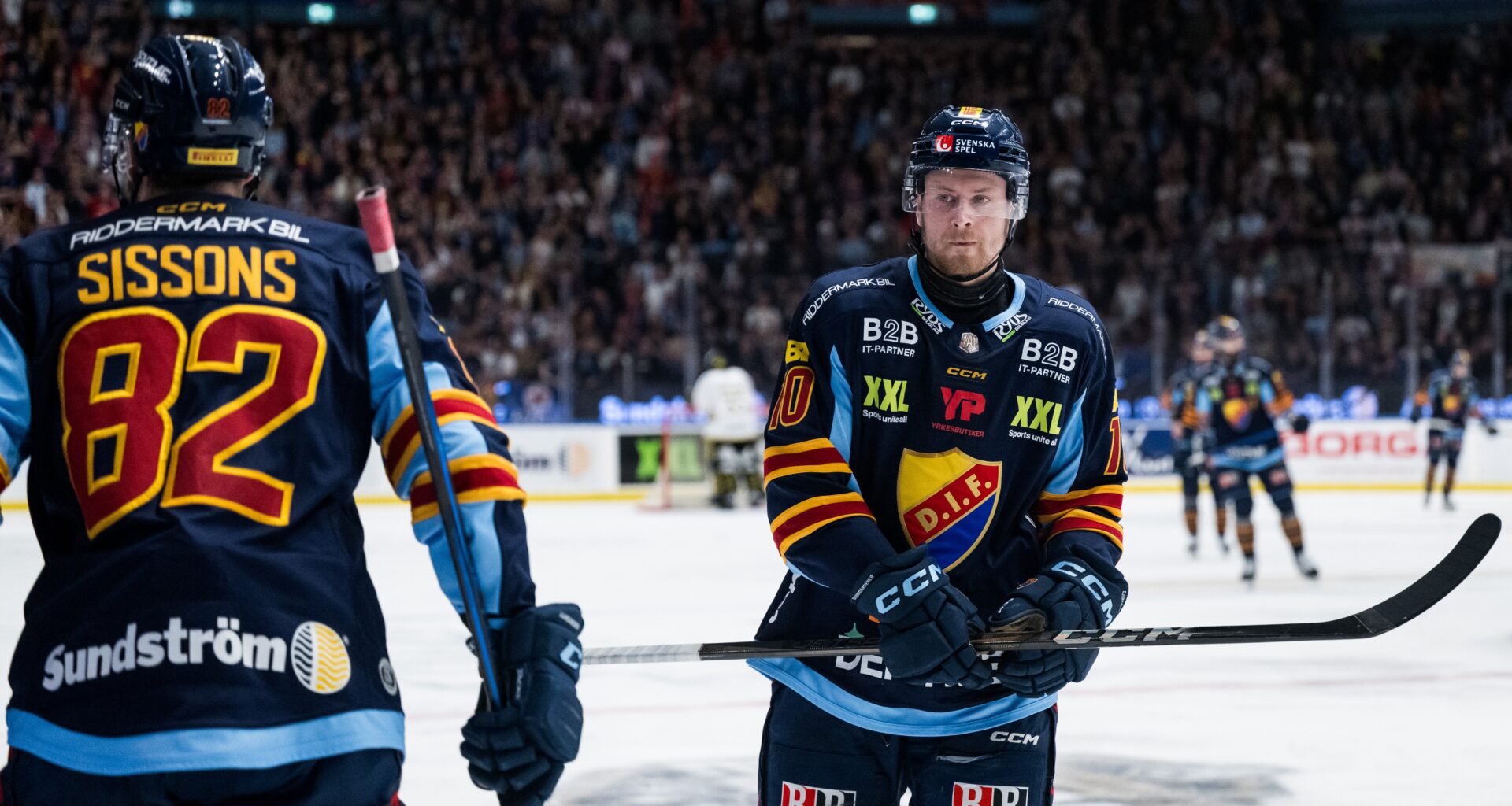 Varit i frysboxen – lämnar DIF för spel i Finland