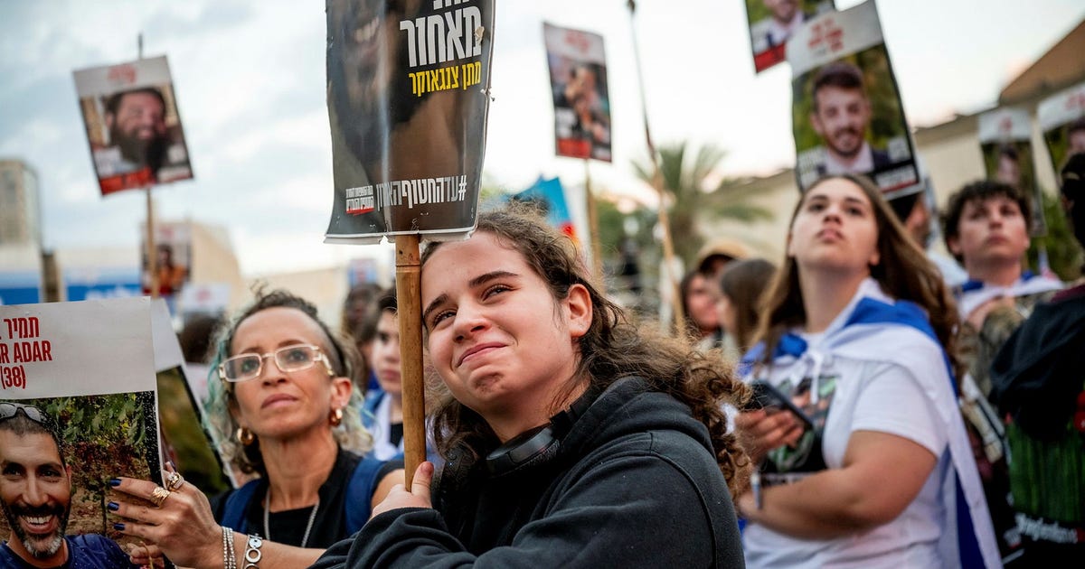 Emma Bouvin: De kommer hem till ett Israel där premiärministern buas ut