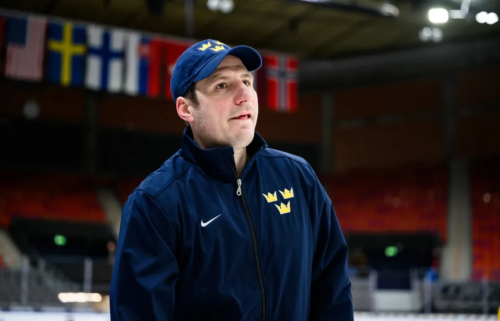 Ikonen kliver in i Tre Kronor