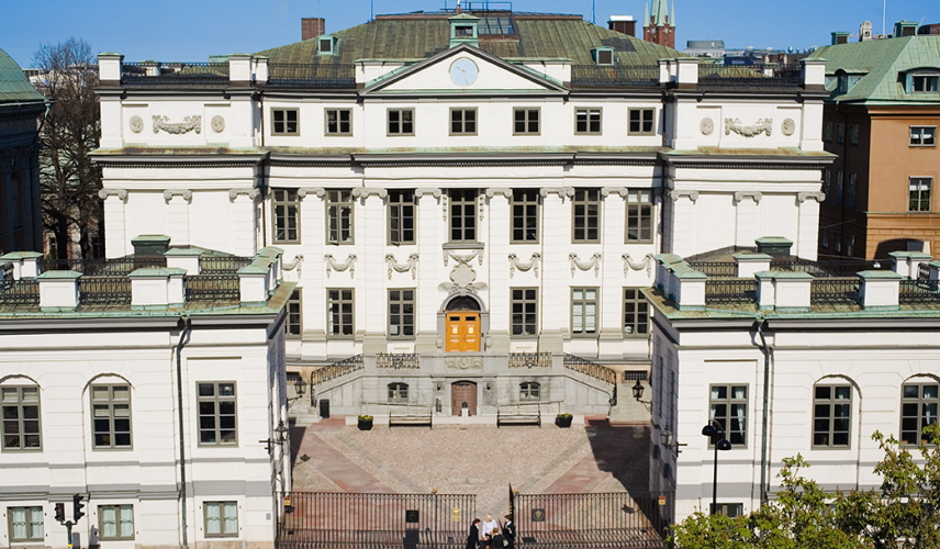 Värdegränsen mellan stöld och ringa stöld vid butikstillgrepp har bestämts till 1 500 kr