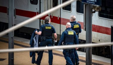 Svenskar åtalas för att ha kastat handgranater mot Israels ambassad i Köpenhamn