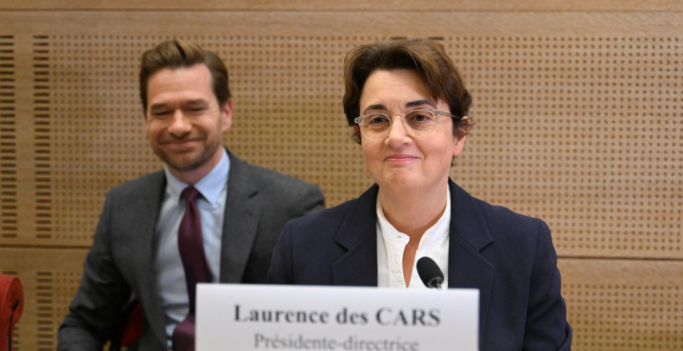 Louvren-chefen grillas i senaten efter rånet