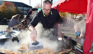 Gratis mat på torget i Kumla – Nerikes Allehanda