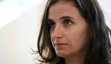 Skidskytte: Julia Simon döms – får villkorlig dom och böter för bedrägeri och stöld