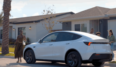Tesla visar upp budgetbilen Model Y Standard
