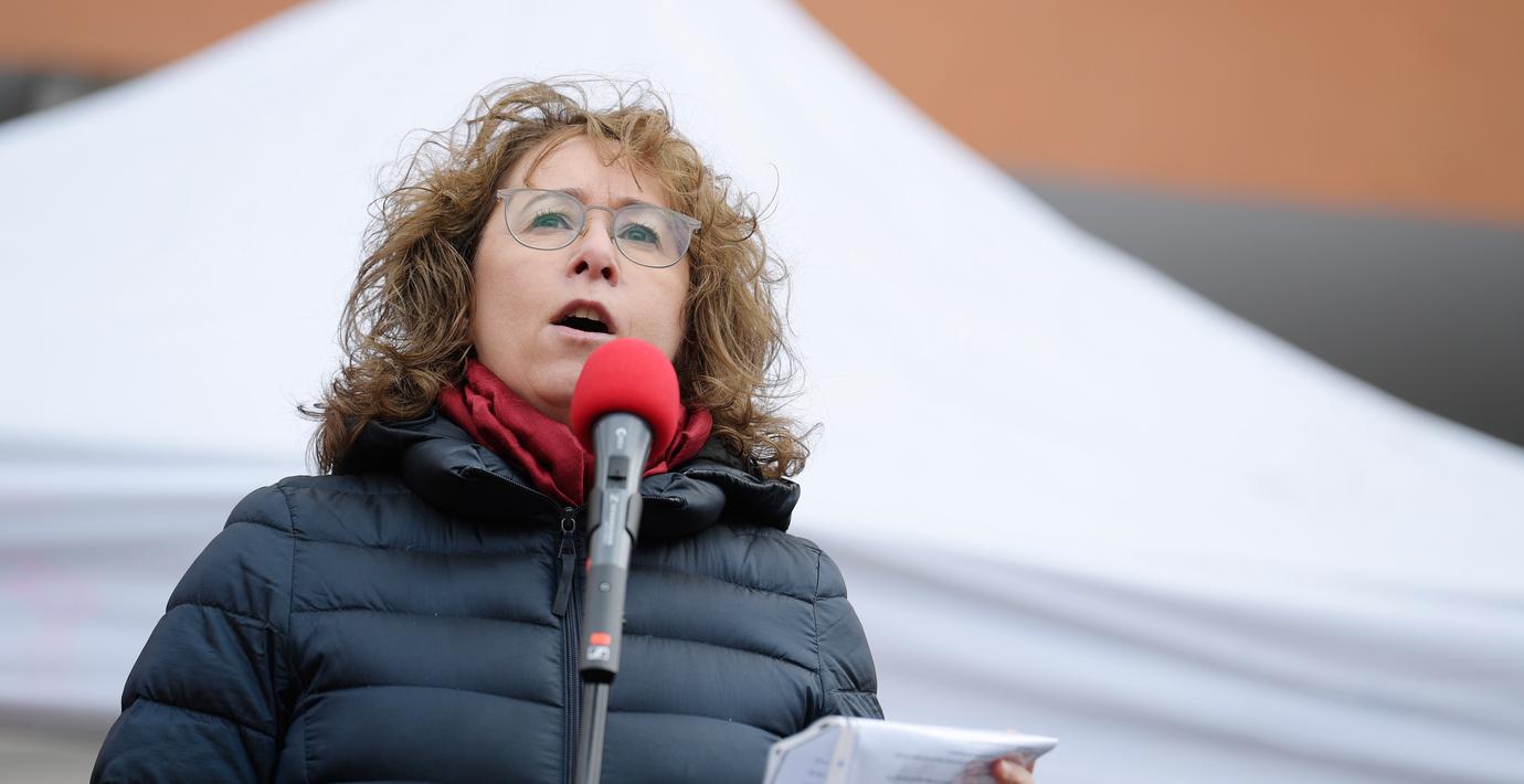 Nytt varsel mot Tesla – fiber och nätverk blockas