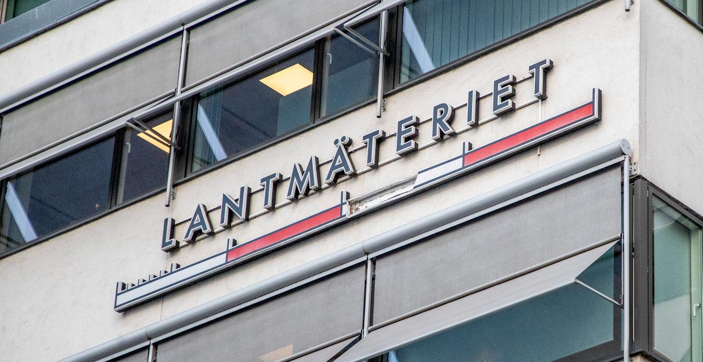 Lantmäteriet skär ner – byggs för lite i Sverige