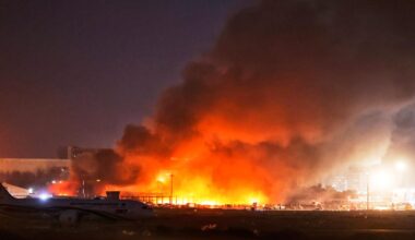 Kraftig brand på flygplats i Dhaka – flyg ställs in