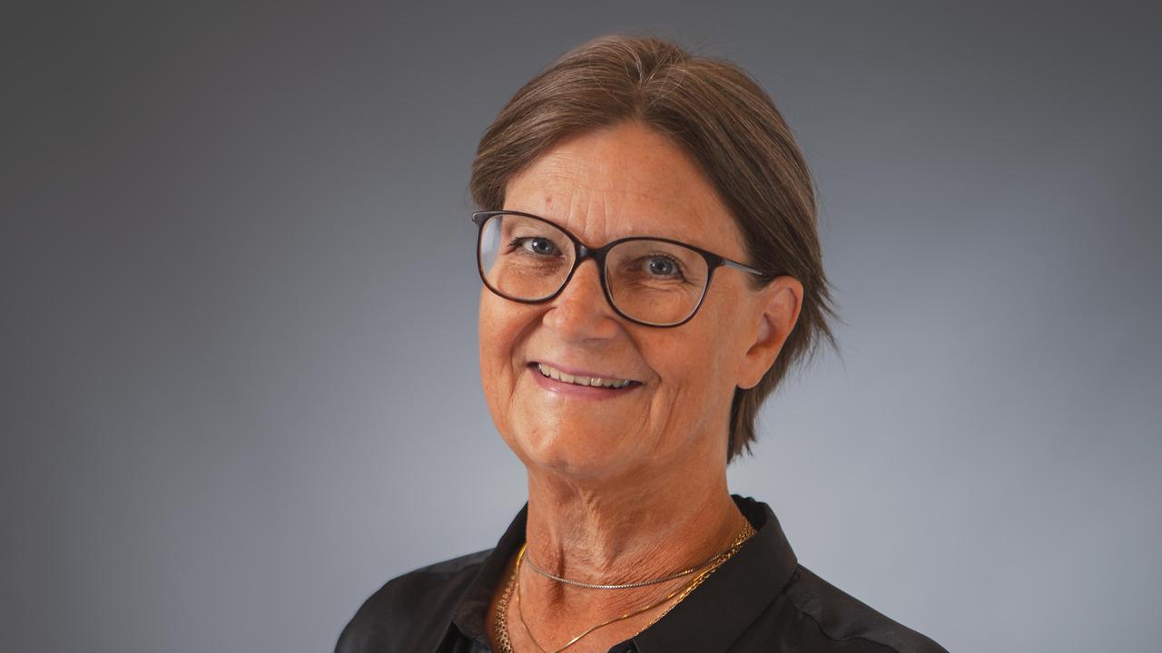 Kämpar på flera fronter mot aggressiv cancer