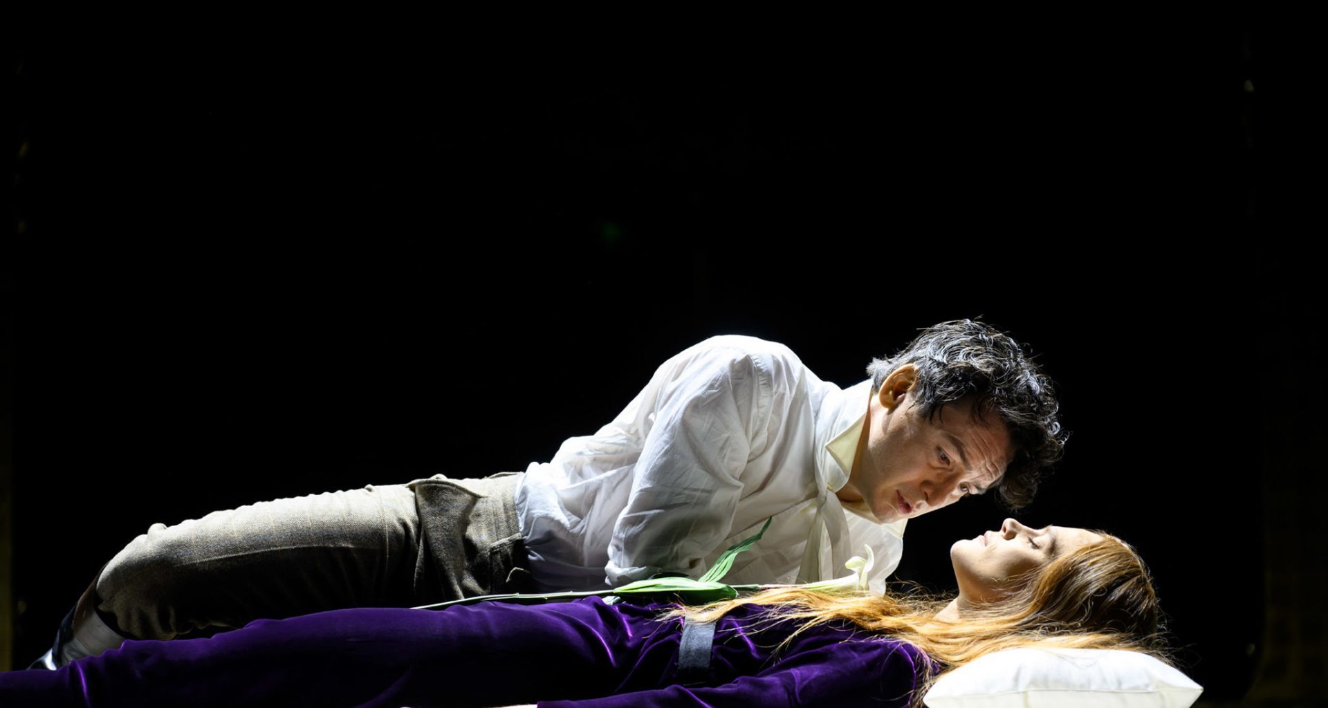 Teaterrecension: Madame Bovary, Dramaten