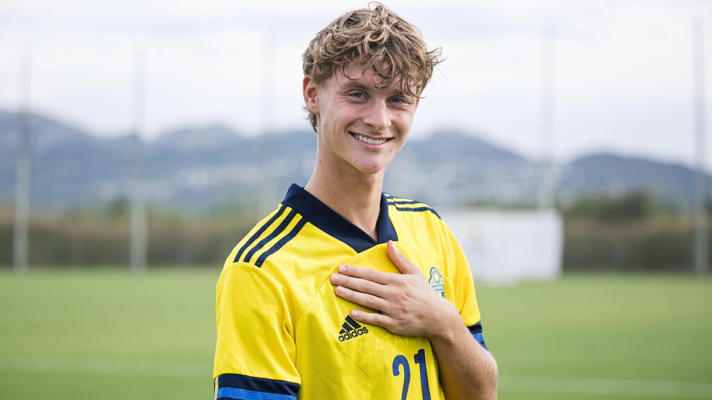 Oliva, Spanien. 09 okt, 2024. Maximilian Ibrahimovic debuterar med Sveriges U18/06-landslag i matchen mot Japan i Oliva, Spanien, den 9 oktober 2024.