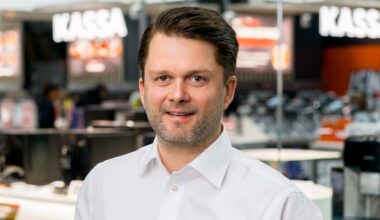 Sålde för 1,2 miljoner på en timme - kö i 10 timmar