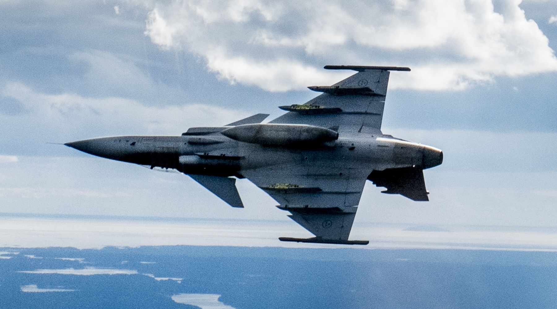 Jonas Gummesson: Vägval stridsflyg och den osunda Saab-fixeringen