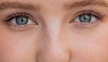 Schizofrena personer förväxlar sina egna tankar med en främmande röst