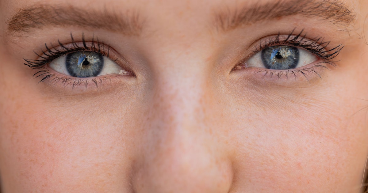 Schizofrena personer förväxlar sina egna tankar med en främmande röst