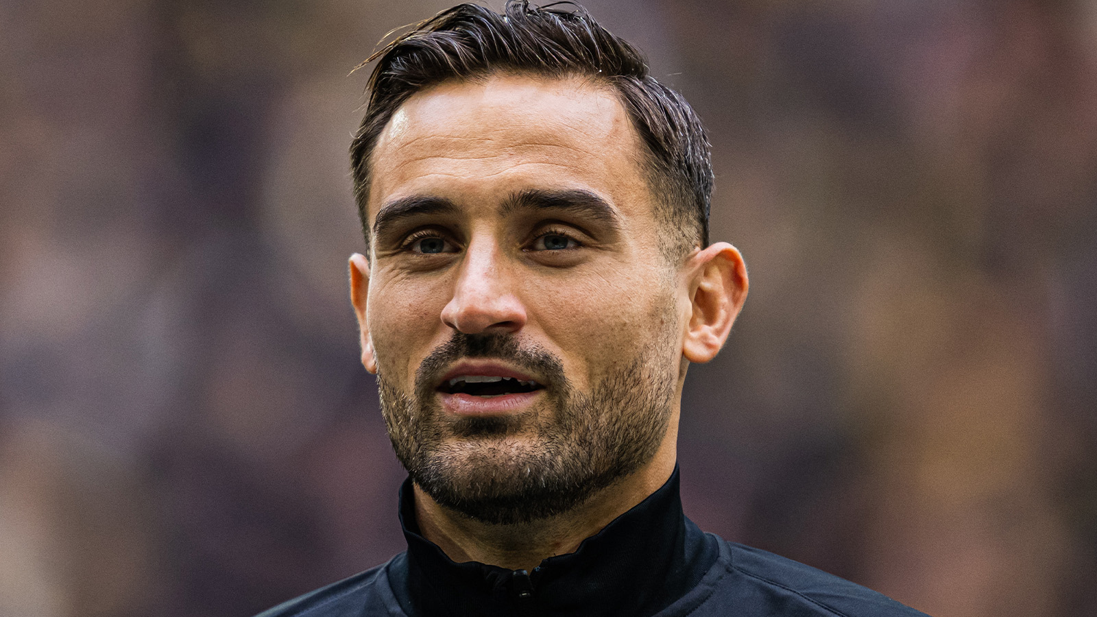 250406 AIKs Sotirios Papagiannopoulos inför fotbollsmatchen i Allsvenskan mellan AIK och IFK Norrköping den 6 april 2025 i Stockholm.