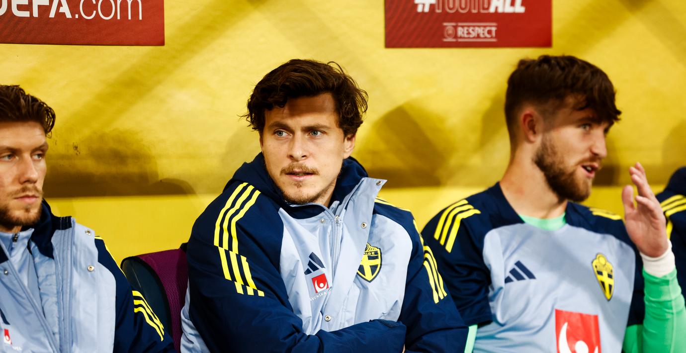 Nilsson Lindelöf borta från träning inför VM-kvalet