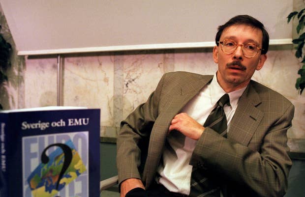 För 29 år sedan presenterades EMU-utredningen av ordföranden Lars Calmfors. Då var slutsatsen att Sverige inte skulle gå med – nu är läget annorlunda.