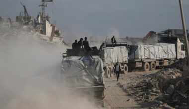 Israel har lämnat över 15 döda palestinier till Gaza