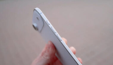 Svallvågor efter fiaskot med tunna mobiler