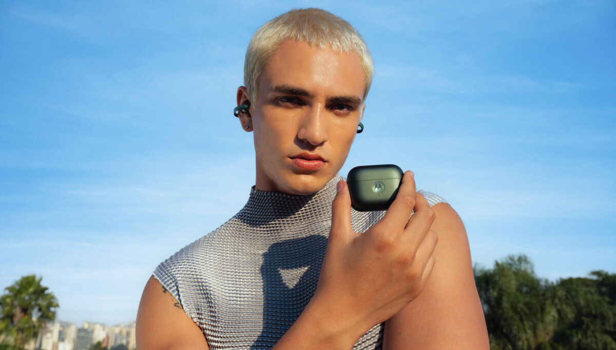 Motorola Moto Buds Loop –Överraskar med mer än ljudet