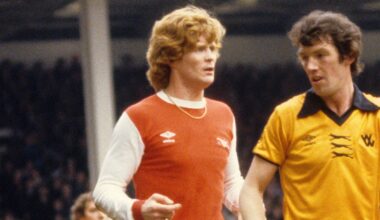 Tidigare Arsenalspelaren Willie Young är död | Premier League