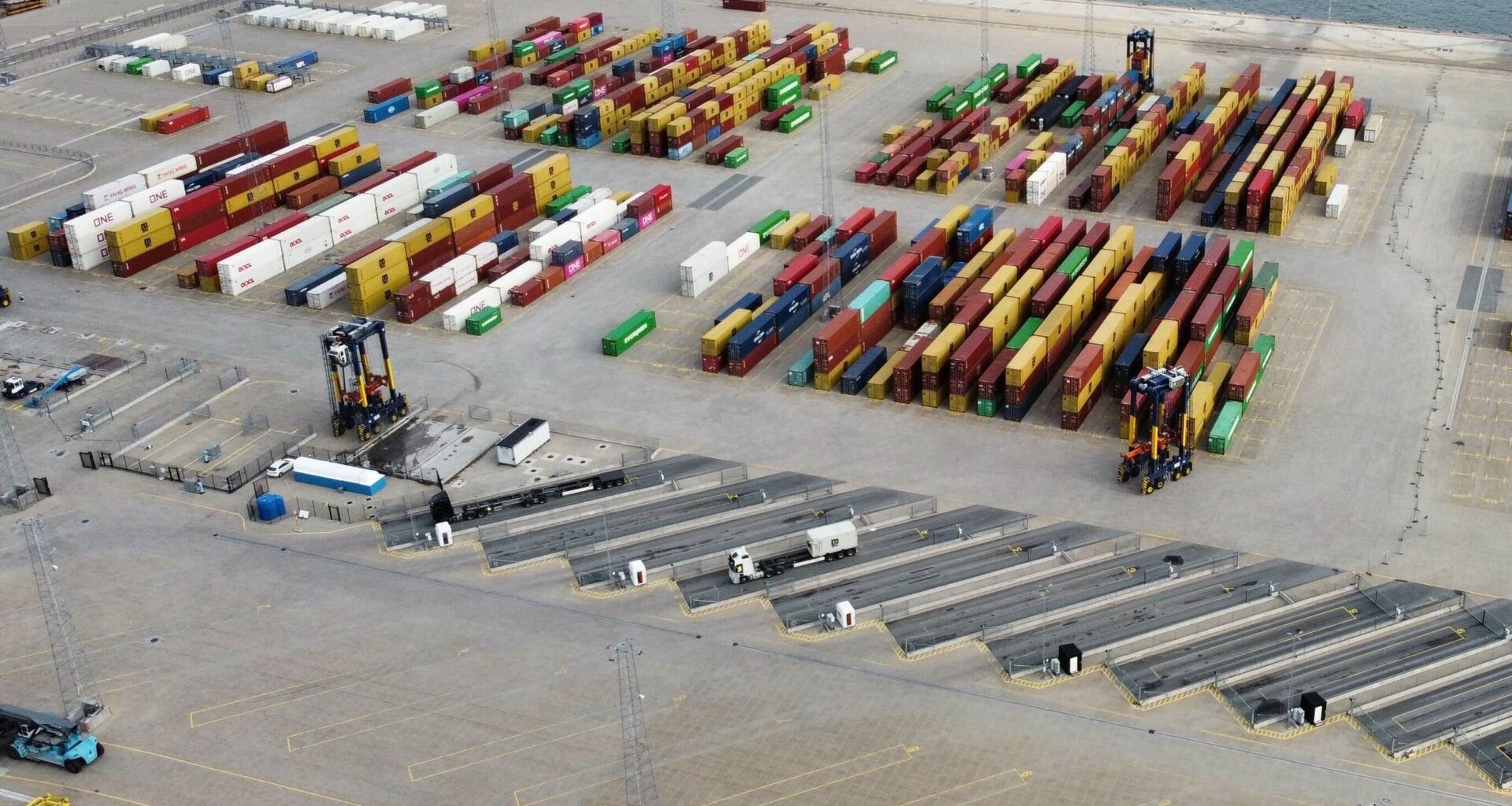 Nio personer frias i hovrätten efter det största kokainbeslaget i svensk historia.