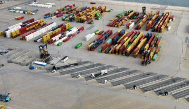 Nio personer frias i hovrätten efter det största kokainbeslaget i svensk historia.