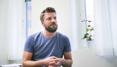 MORGONENS NYHETER: Då fyrdubblas risken för hjärtinfarkt • Nyinköpt mopedebil höll mindre än en kilometer • Fler kvinnor pluggar AI