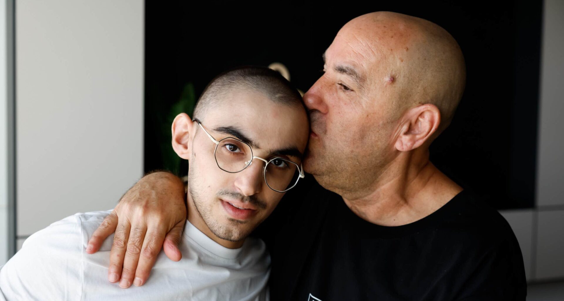 Gisslan Rom Braslavski: Sexuellt våld, svält och stenar i öronen | Världen