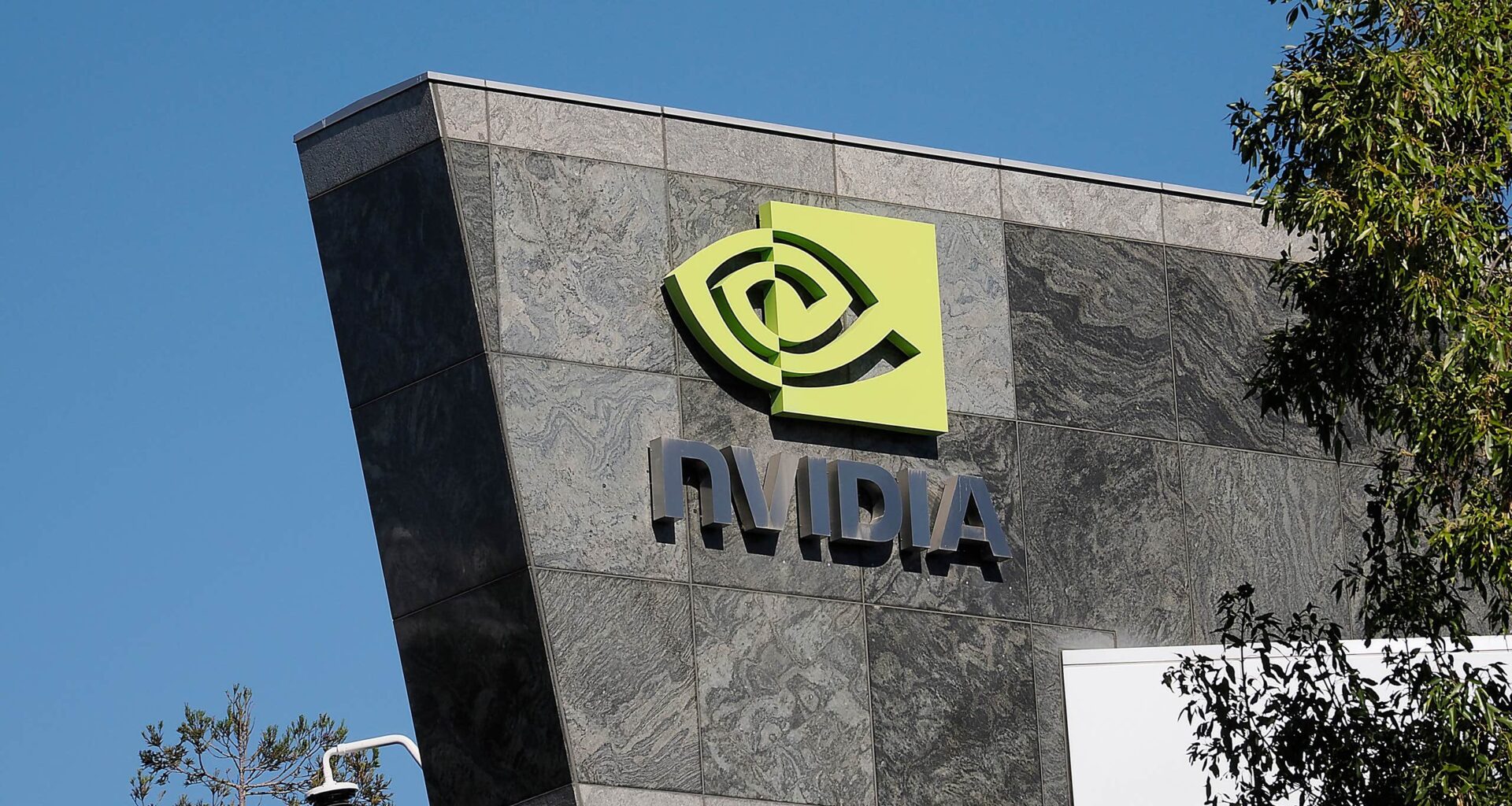 Softbank dumpar Nvidia
– säljer hela sitt aktieinnehav