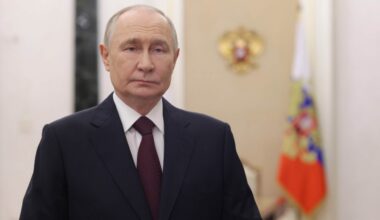 Kazakstans president skriver på allians med Putin