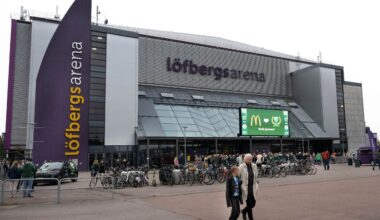 Matchen avbruten – bortasupportrar skickas ut | SHL